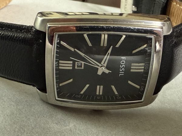 Vintage Men's Fossil Watch – Classic Rectangular Face